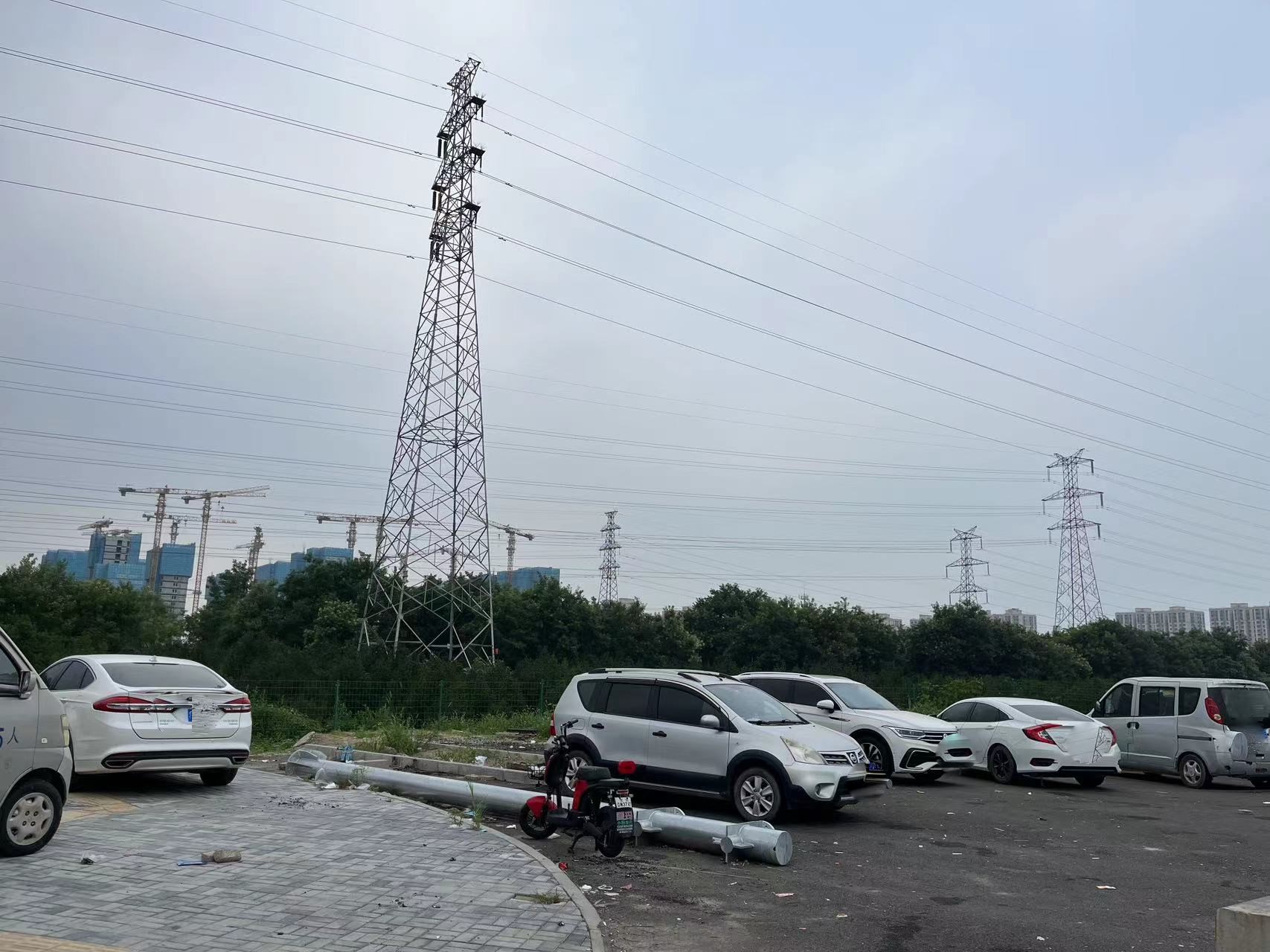 北京一小区通勤路只差200米,修通竟要五六年?2