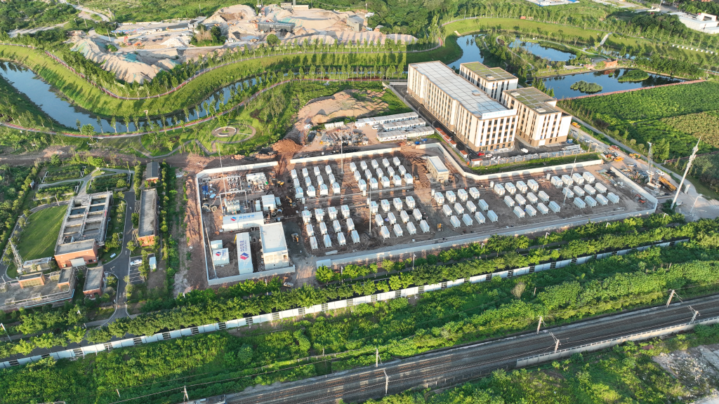 高新含谷储能电站鸟瞰图。重庆市发展改革委供图
