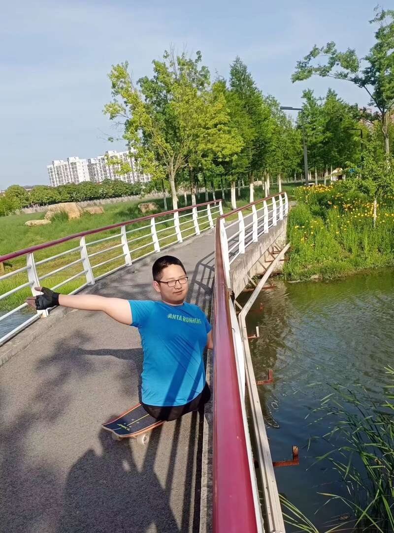 “板凳男孩”方宇翔:没有腿一样军训与“奔跑”4