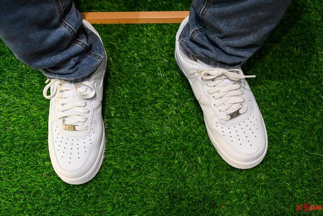 他被“诬陷”地铁偷拍后的80天：收到立案通知书，只想要个“答案”3