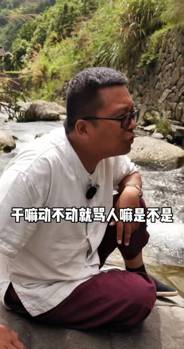 知名导游评价“天价雕塑”后收到“威胁信”：“对方还附上我孩子的身份证号，说能找到我”1