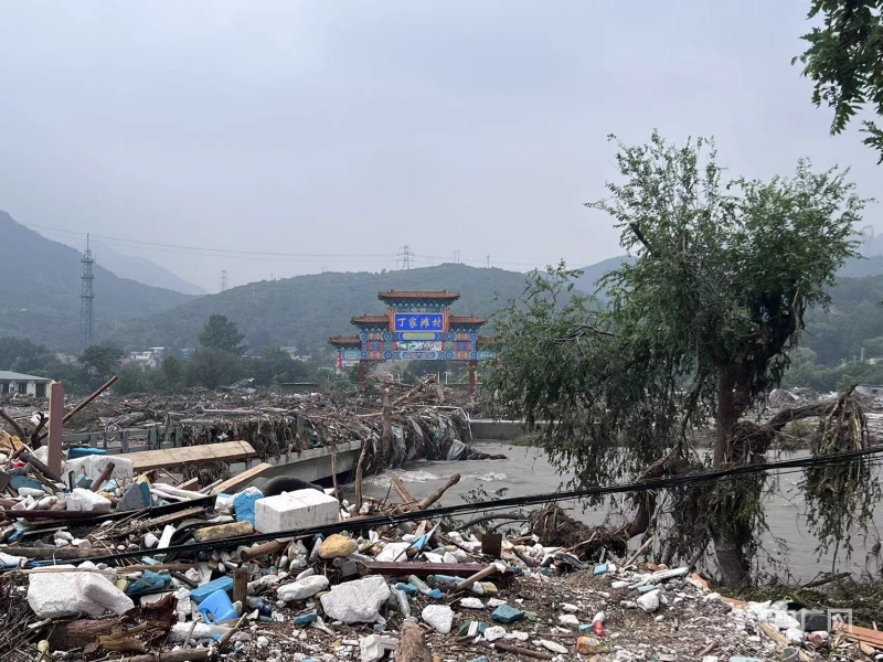 记者实地走访北京门头沟丁家滩村：滞留在村里的村民已全部撤离2