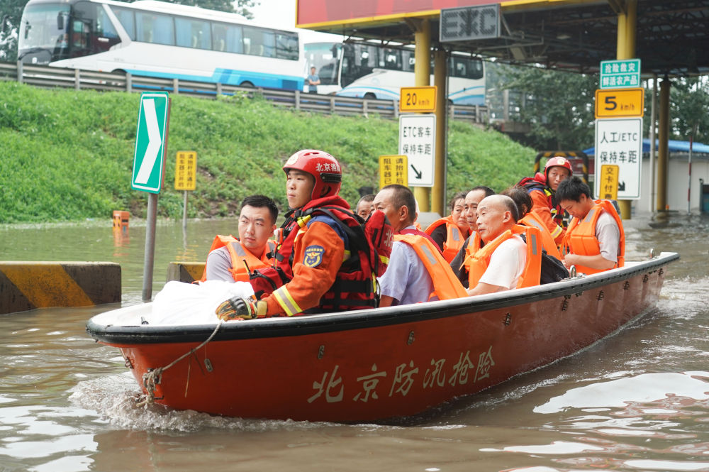 风雨同心 人民至上——以习近平同志为核心的党中央坚强有力指挥北京防汛抗洪救灾5