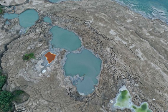 关注死海生态 世界海拔最低的湖泊“缩水”2