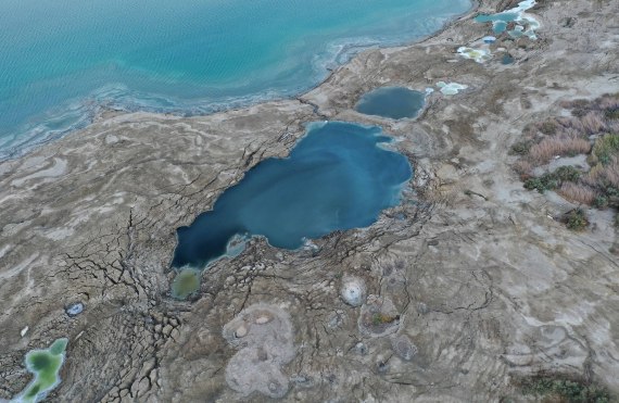 关注死海生态 世界海拔最低的湖泊“缩水”1