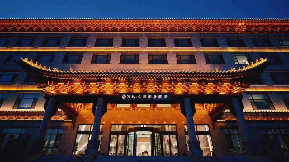 知名画家举报山西一五星酒店“盗画”装饰客房，店方回应3
