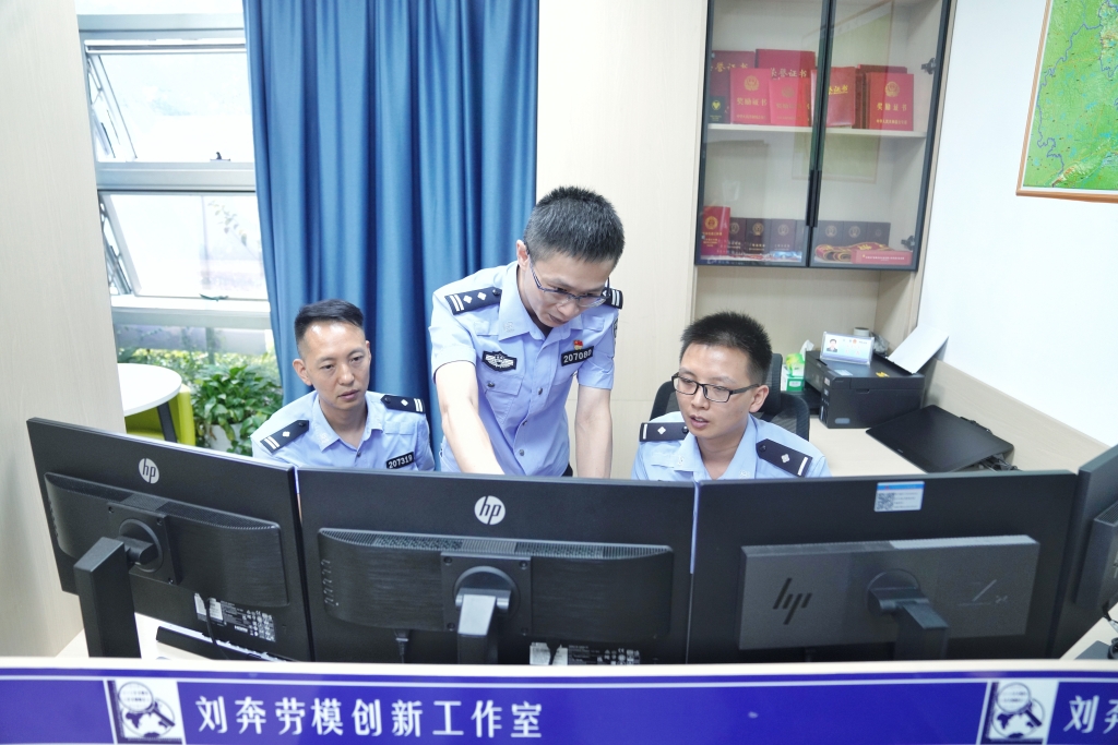 “刘奔劳模创新工作室”协助破获盗窃类案件111起。警方供图