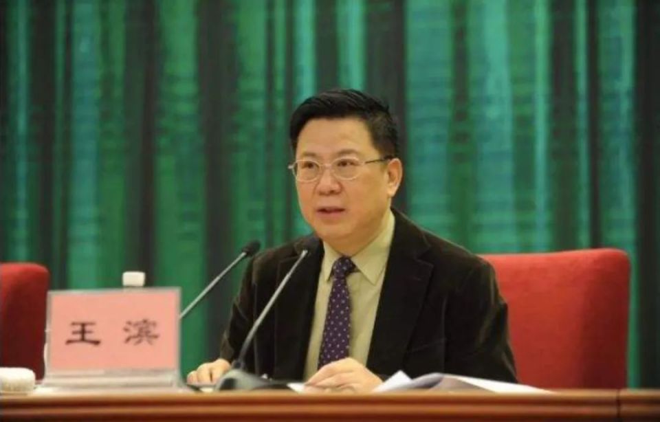 弟弟失联、下属被查！与赖小民交往甚密的“老虎”获刑，案件细节曝光1