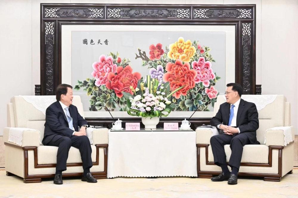 袁家军胡衡华会见新加坡丰益国际集团董事局主席郭孔丰一行1