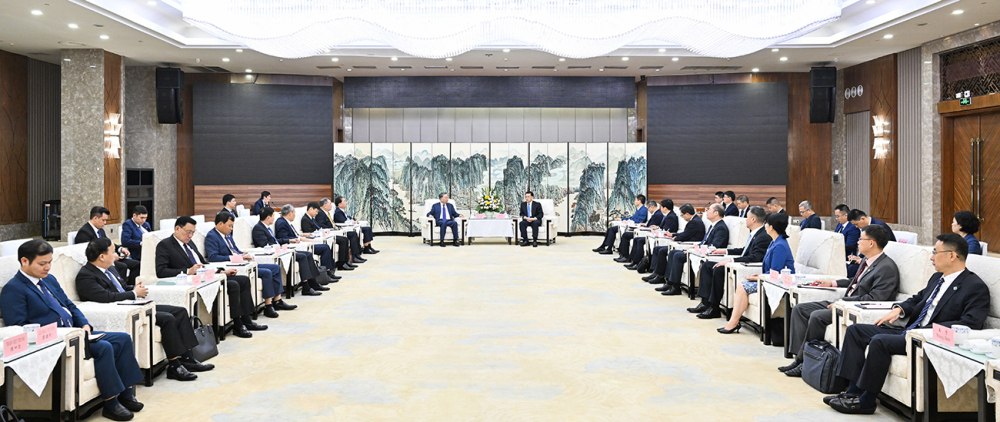 袁家军会见越共中央政治局委员、 越南公安部部长苏林2