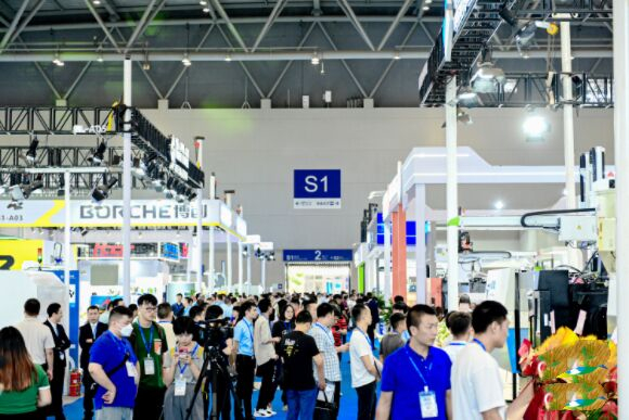 展会现场。中国（重庆）国际塑料工业展览会组委会供图 华龙网发