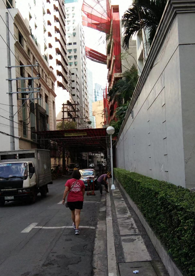 多名职校生由学校推荐赴菲律宾工作成网逃，政府成立专班调查2