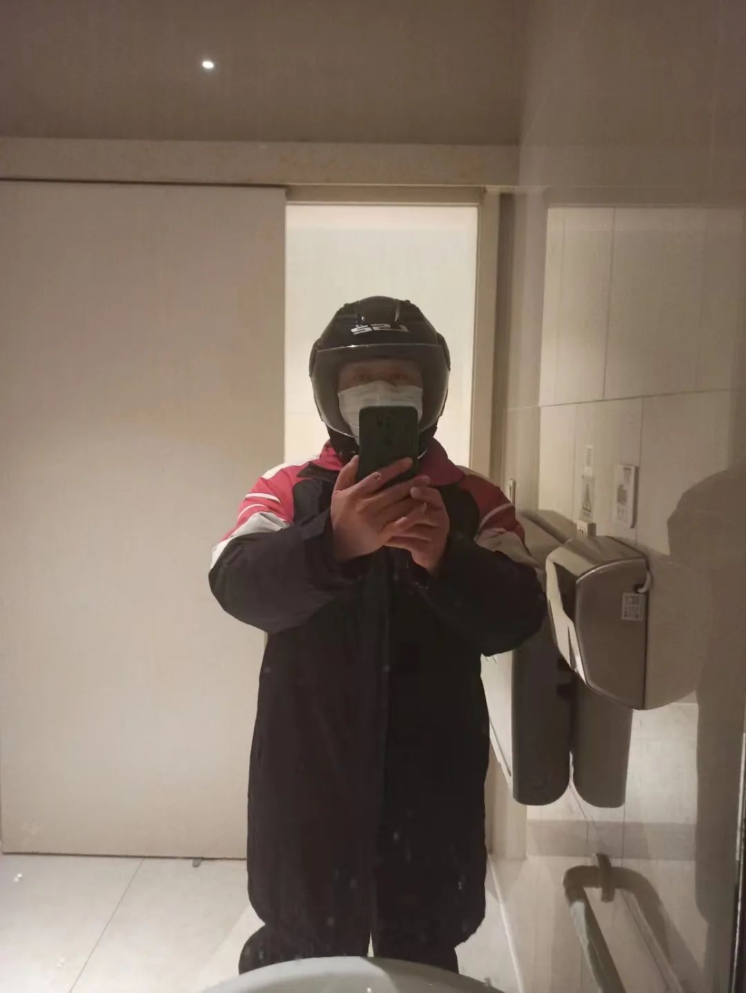 大学老师送一个月外卖，瘦了6公斤！最多的一天跑了19个小时挣400多元……3