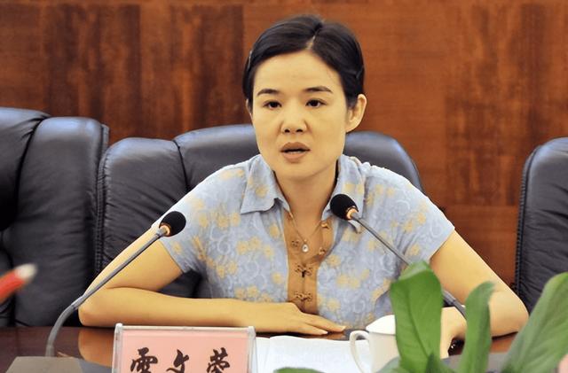 35岁成为女市长，21年后主动投案1