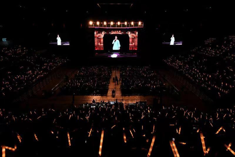 蔡琴重庆演唱会现场。重庆叁璞文化传媒有限公司供图 华龙网发