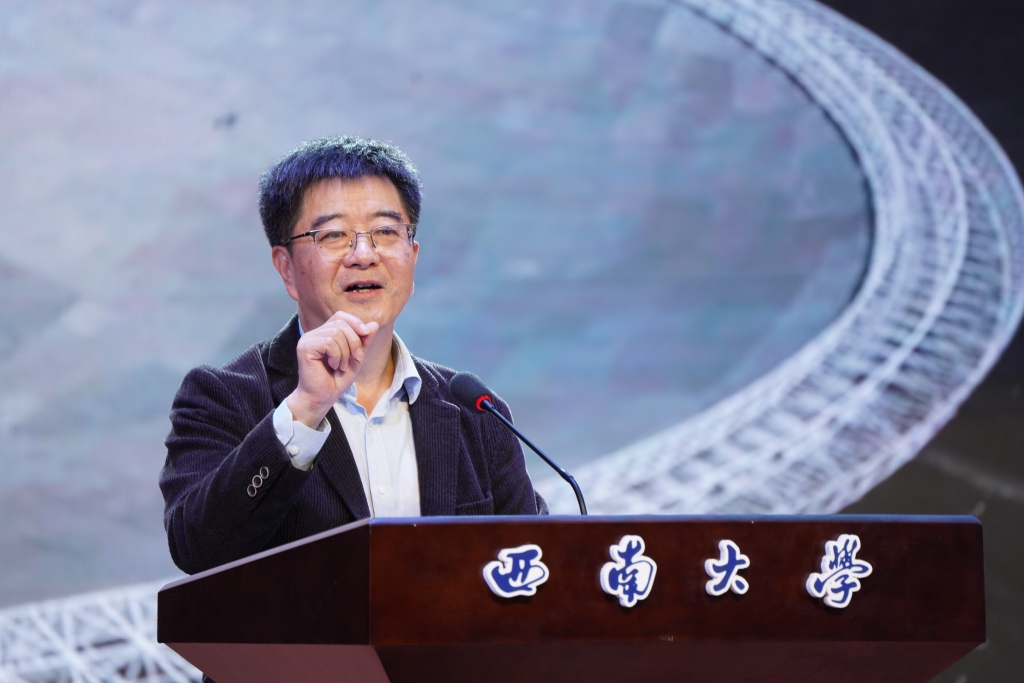 西南大学党委书记李旭锋寄语2023级新生。 西南大学供图