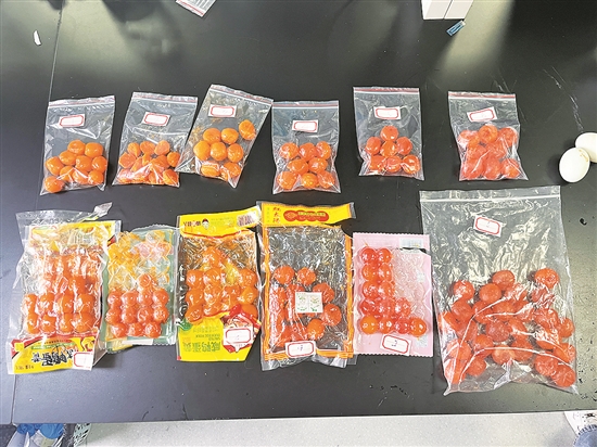 机器1小时可生产10万粒“咸蛋黄”？记者调查：或为“咸蛋黄制品”1