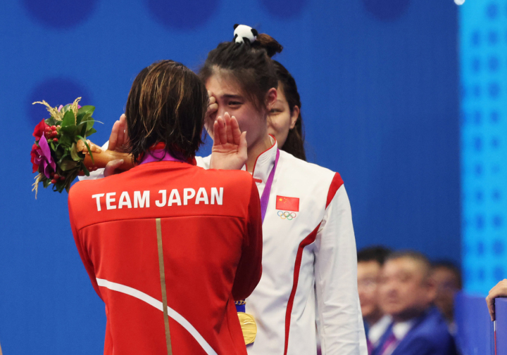 這兩個女孩的擁抱，實在太太太美好了3