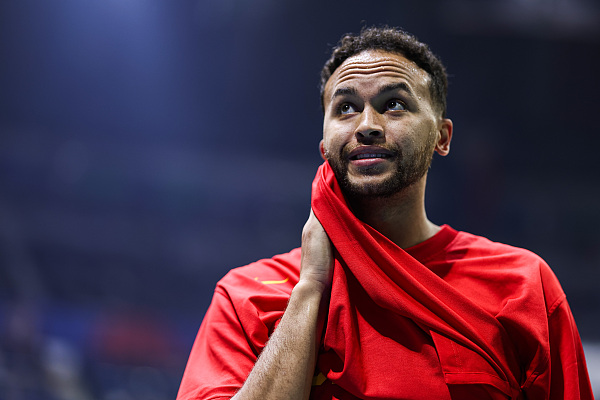 李凯尔启程返美备战NBA 将不参加亚运会比赛1