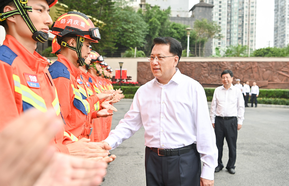 袁家軍：全力確保人民群眾平安祥和過(guò)節(jié)2