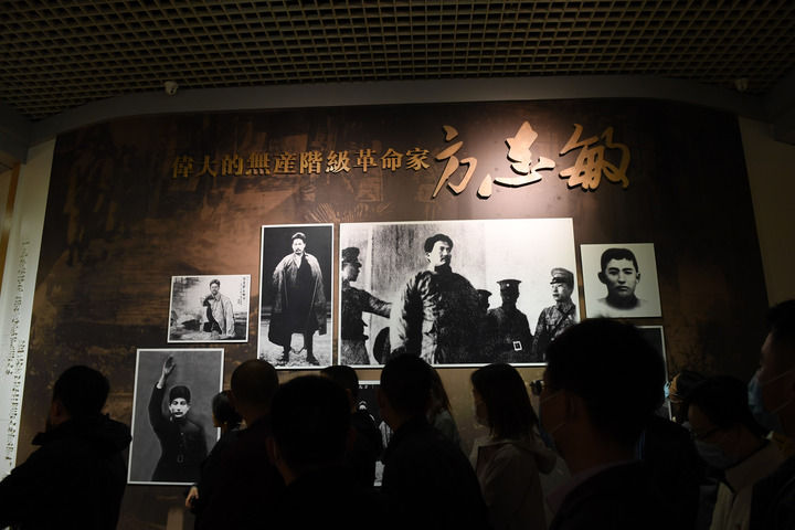 愿得此身长报国——写在第十个烈士纪念日到来之际4