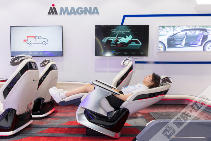 2023智博会开幕 江北承办的“智能座舱”展区献上科技盛会5