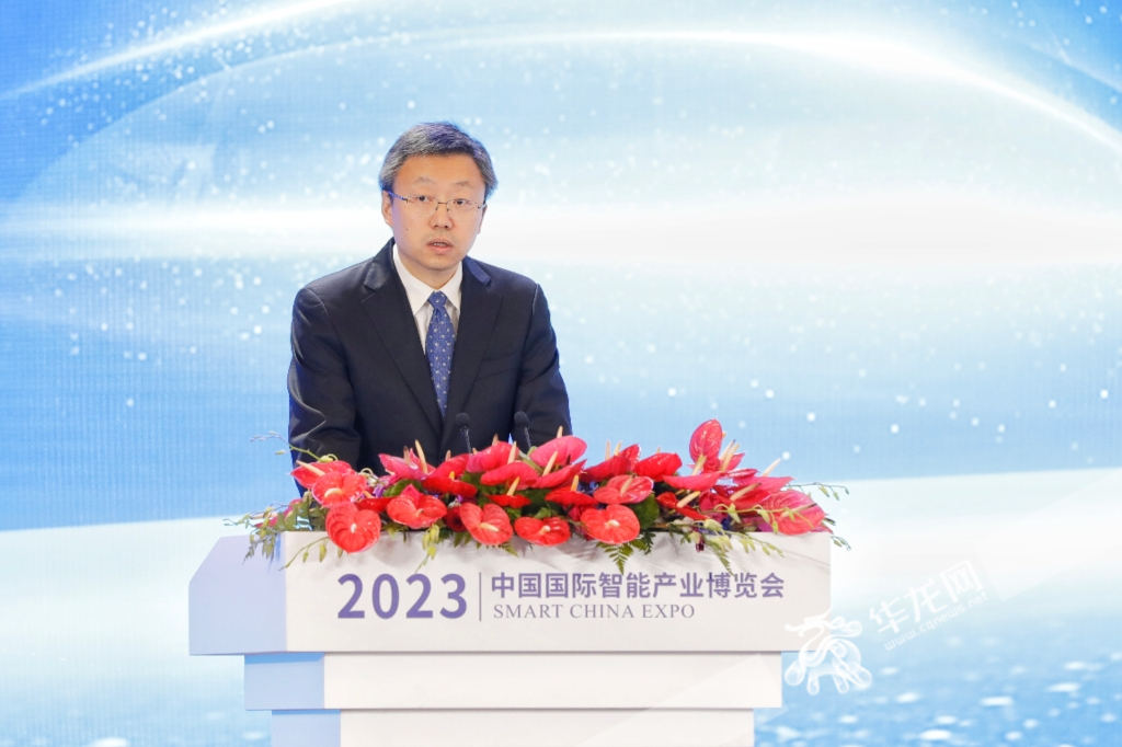 重庆市科学技术研究院党委委员、副院长韩鹏。华龙网记者 石涛 摄