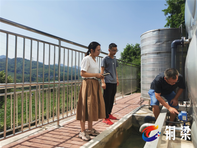 九塘村建起了日供水200吨的标准化自来水站。铜梁区融媒体中心供图