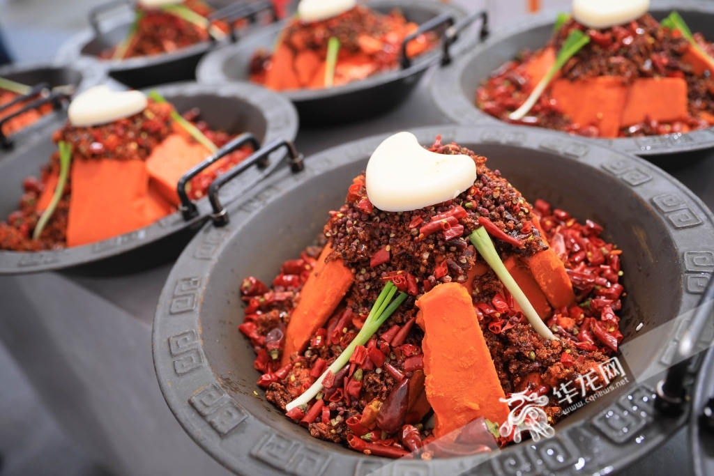 第十五届中国（重庆）火锅美食文化节10月27日举行（资料图）。华龙网首席记者 李裕锟 摄