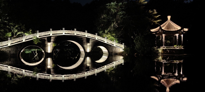 好夢幻的亞運夜西湖！9月6日起至10月28日，西湖夜景燈光每日開啟5