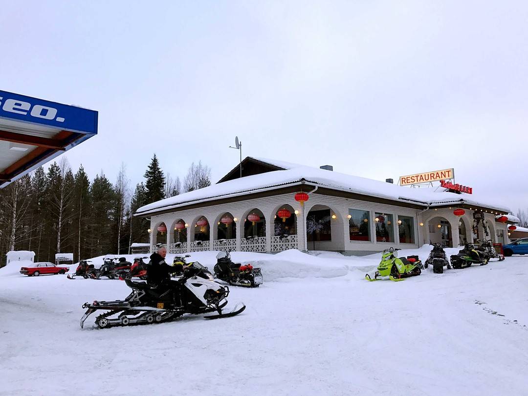 小伙在北极遇到开中餐厅的四川老乡 川籍老板：开店22年头一回接待家乡客1