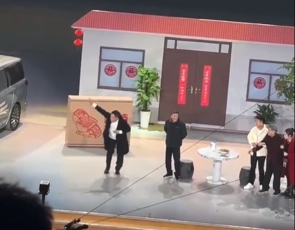 多地春晚彩排现科目三 网友:心死了,该来的还是来了