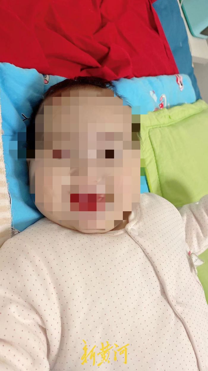 内蒙古满洲里三岁女童死亡阴影：送医时遍体鳞伤，生母质疑孩子生前遭殴打10