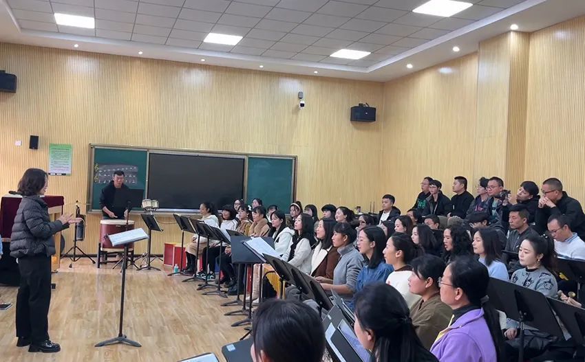 “呦呦鹿鸣”合唱走红！背后的故事令人感动1