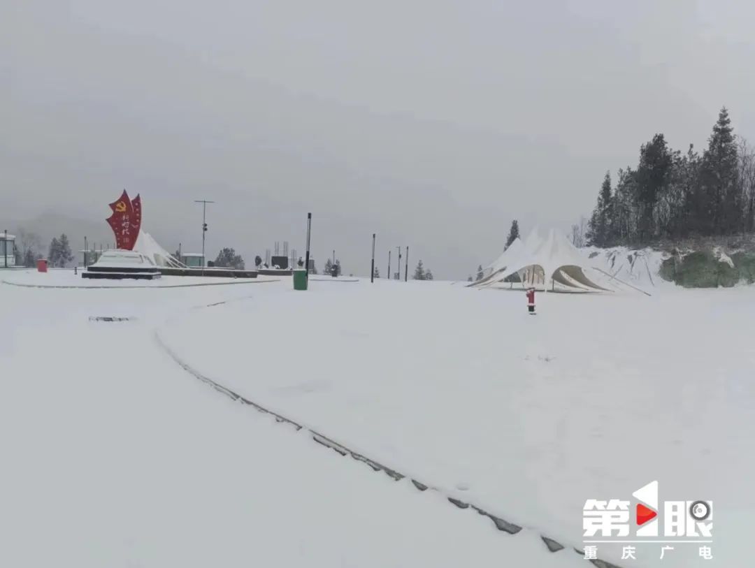 重庆多地雪花飘~2