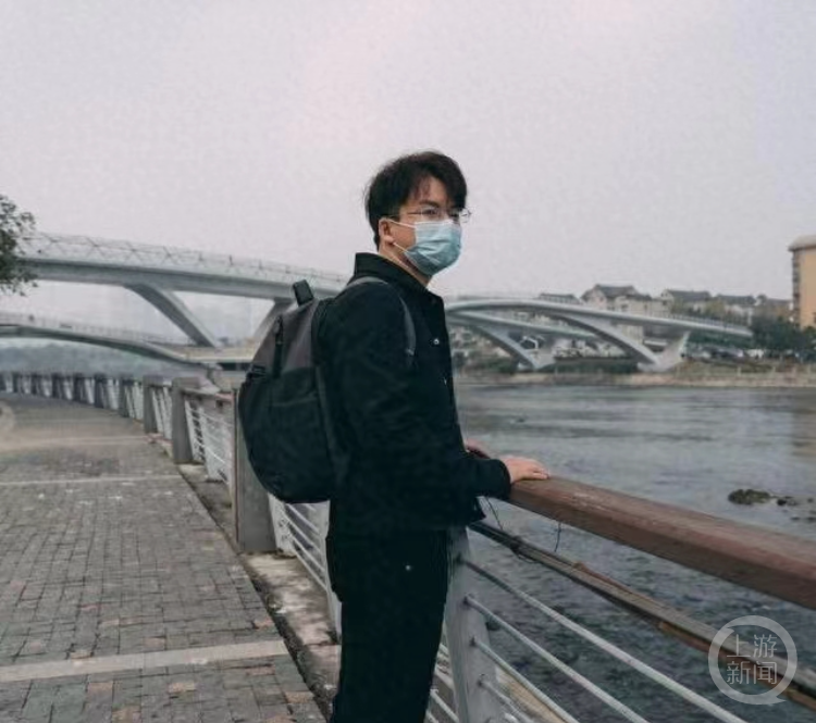 成都地铁被诬陷偷拍男子辞职：维权耗费太多精力，工作状态受影响1
