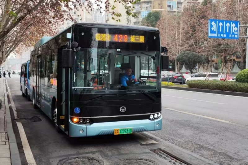 205辆新能源车陆续投用到26条公交线路上。重庆西部公交供图
