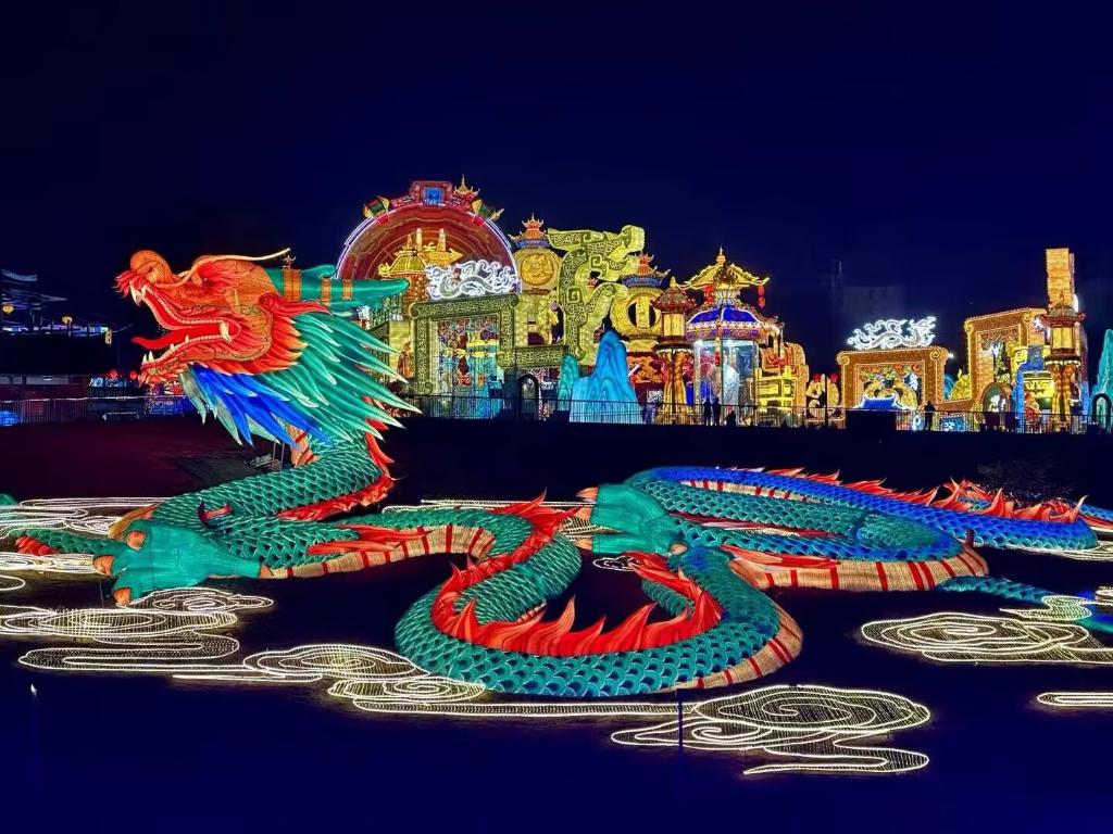第30届自贡国际恐龙灯会灯组图。活动主办方供图