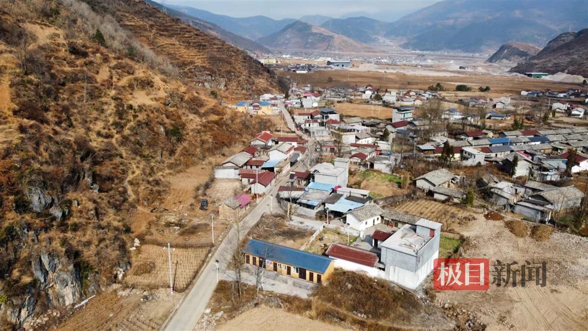 14年后重访感动全网的“春运母亲”：她在家带娃种地，成功脱贫还盖起新楼2