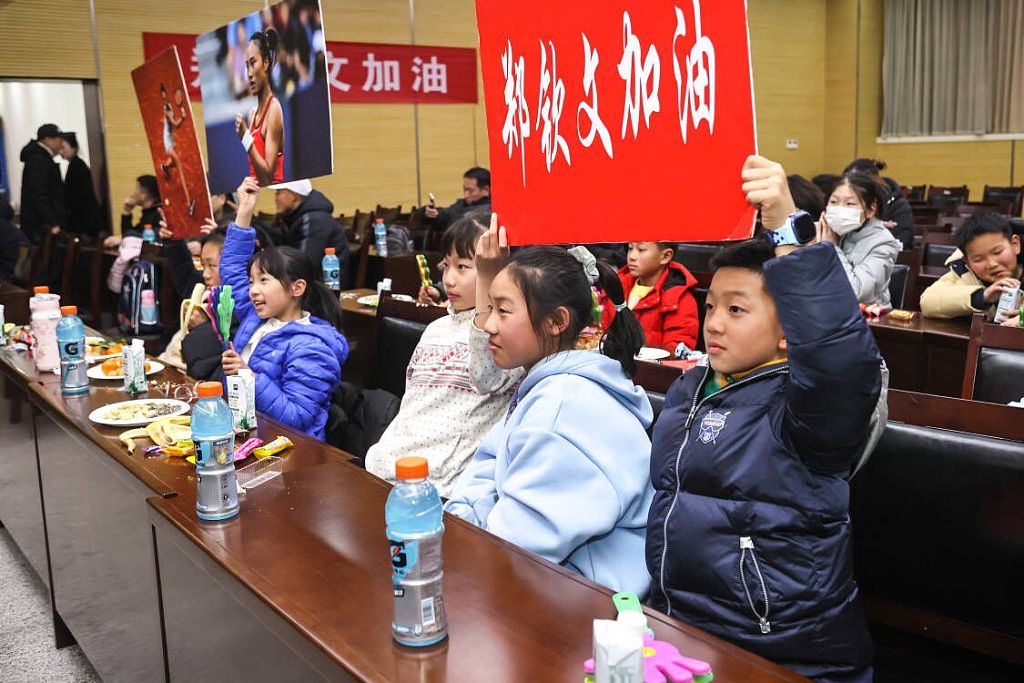 郑钦文今日出战澳网女单决赛！听听她和对手萨巴伦卡怎么说5