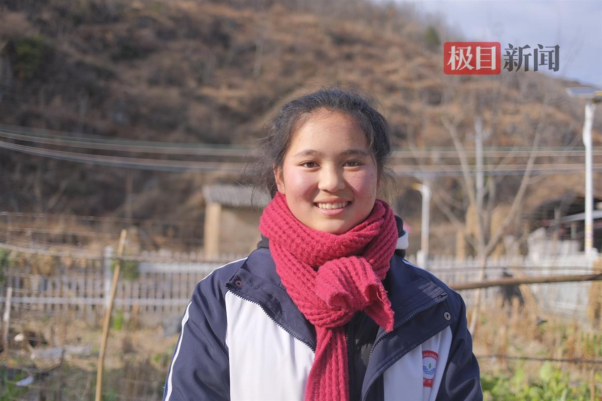 14年后重访感动全网的“春运母亲”：她在家带娃种地，成功脱贫还盖起新楼4