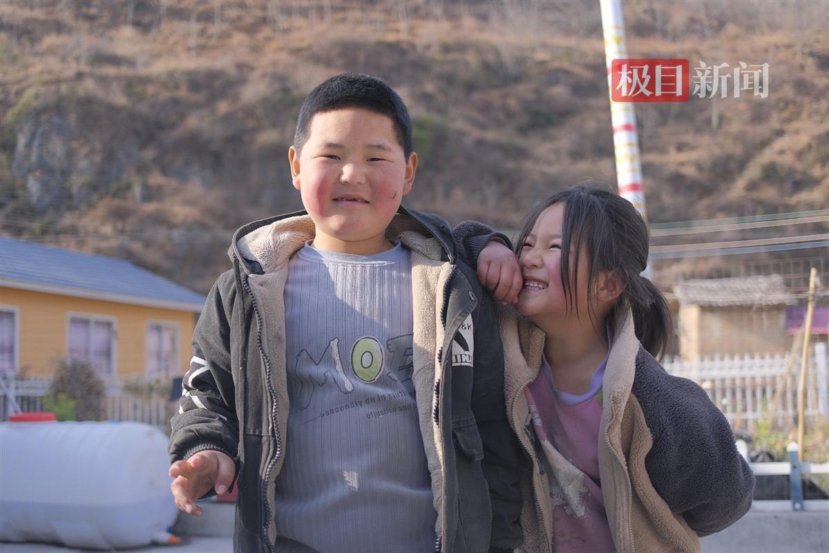 14年后重访感动全网的“春运母亲”：她在家带娃种地，成功脱贫还盖起新楼6