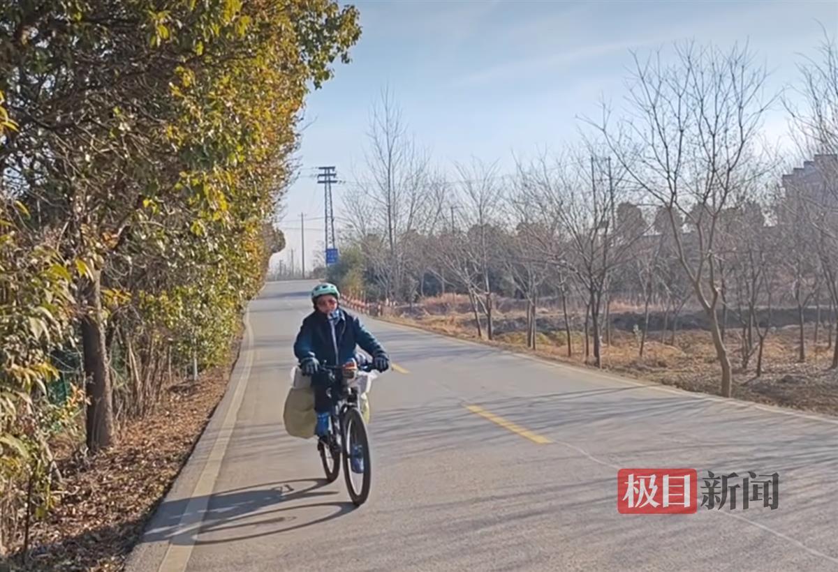 一对母子从上海骑行700公里回湖北过年，气温4摄氏度在路边露营5