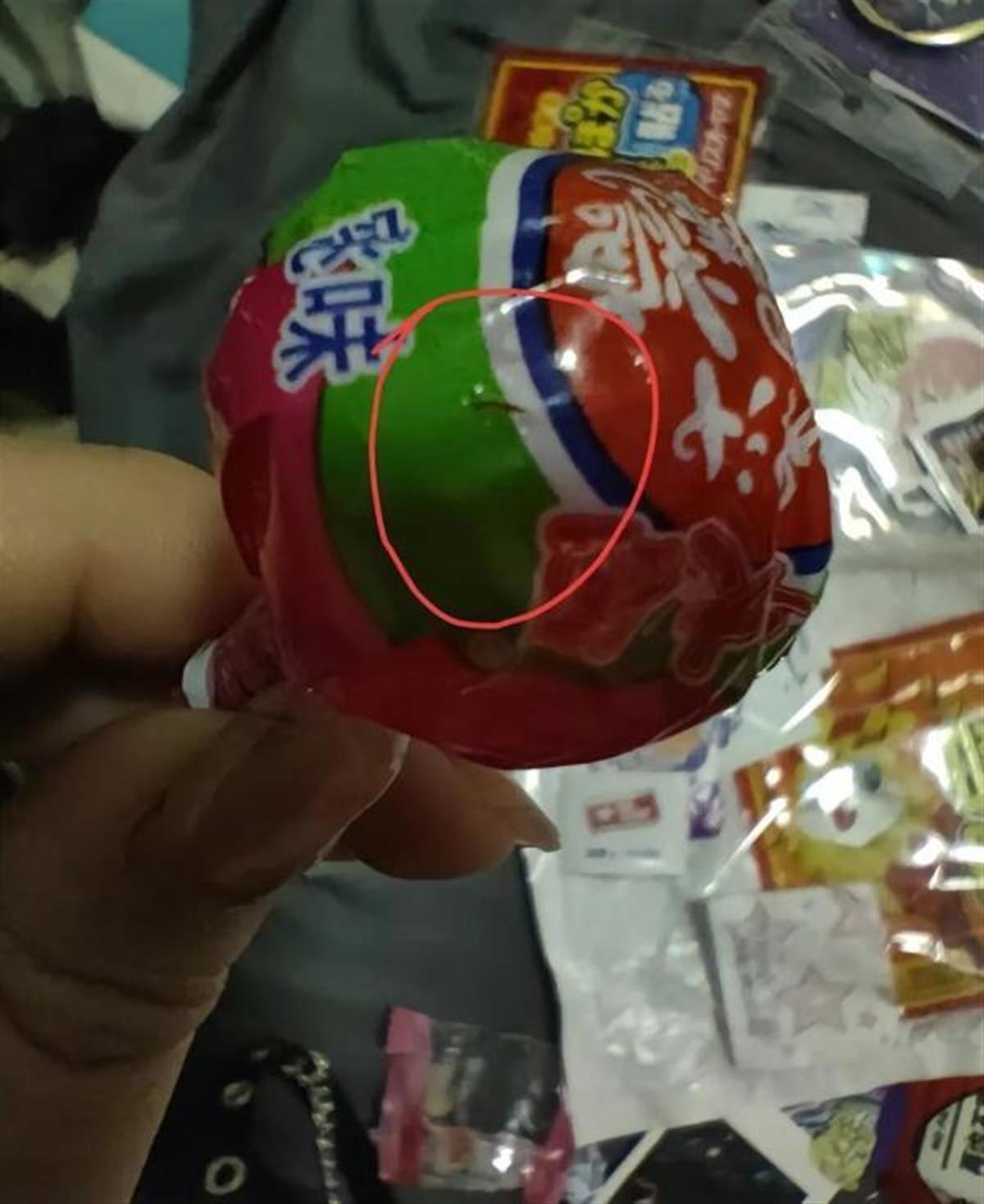 多地漫展免费零食内藏药片、刀片等异物？警方正调查，主办方称不排除人为制造恐慌1