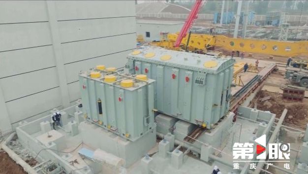 川渝特高压铜梁1000千伏变电站启动电气设备安装1