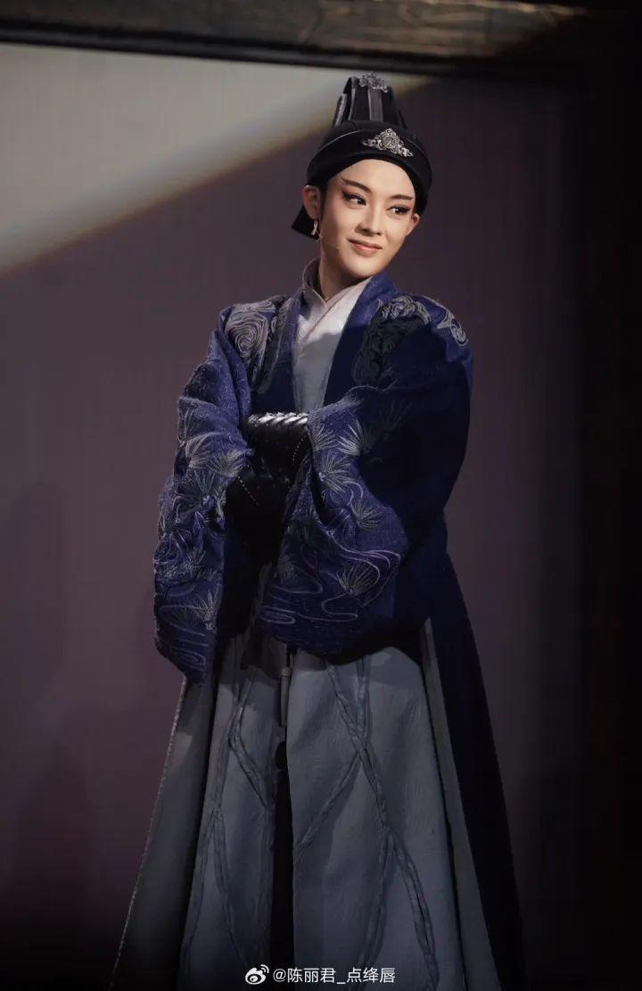 “老公姐”陈丽君，发文抵制私生粉：不要打扰我的家人2
