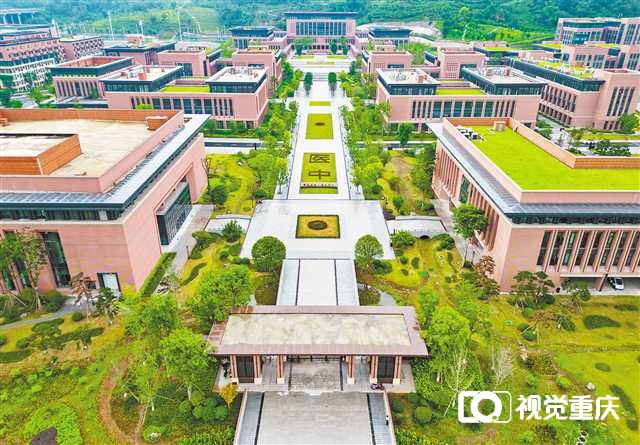 公众高度期待 高校心有隐忧</p><p>大学校园开放 “想说爱你不容易”