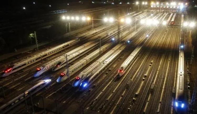 从2300万到90亿人次！春运70年，“流动中国”背后如何巨变？1