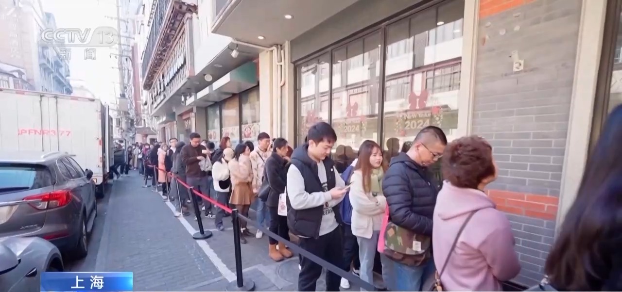 因《繁花》爆火的排骨年糕到底什么味？这里的每个人都有自己的描述12
