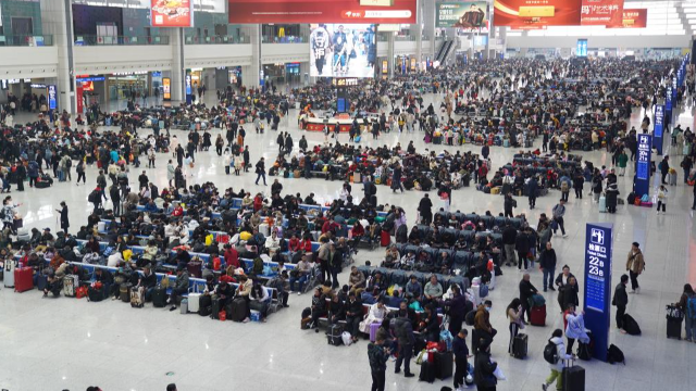 开工首日重庆火车站加开列车132趟 这9个方向余票紧张